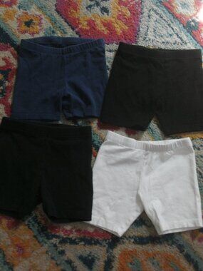 Lot of Four Easy To Wear Pull On Knit Bike Shorts Black Navy Blue & White ~ 3T